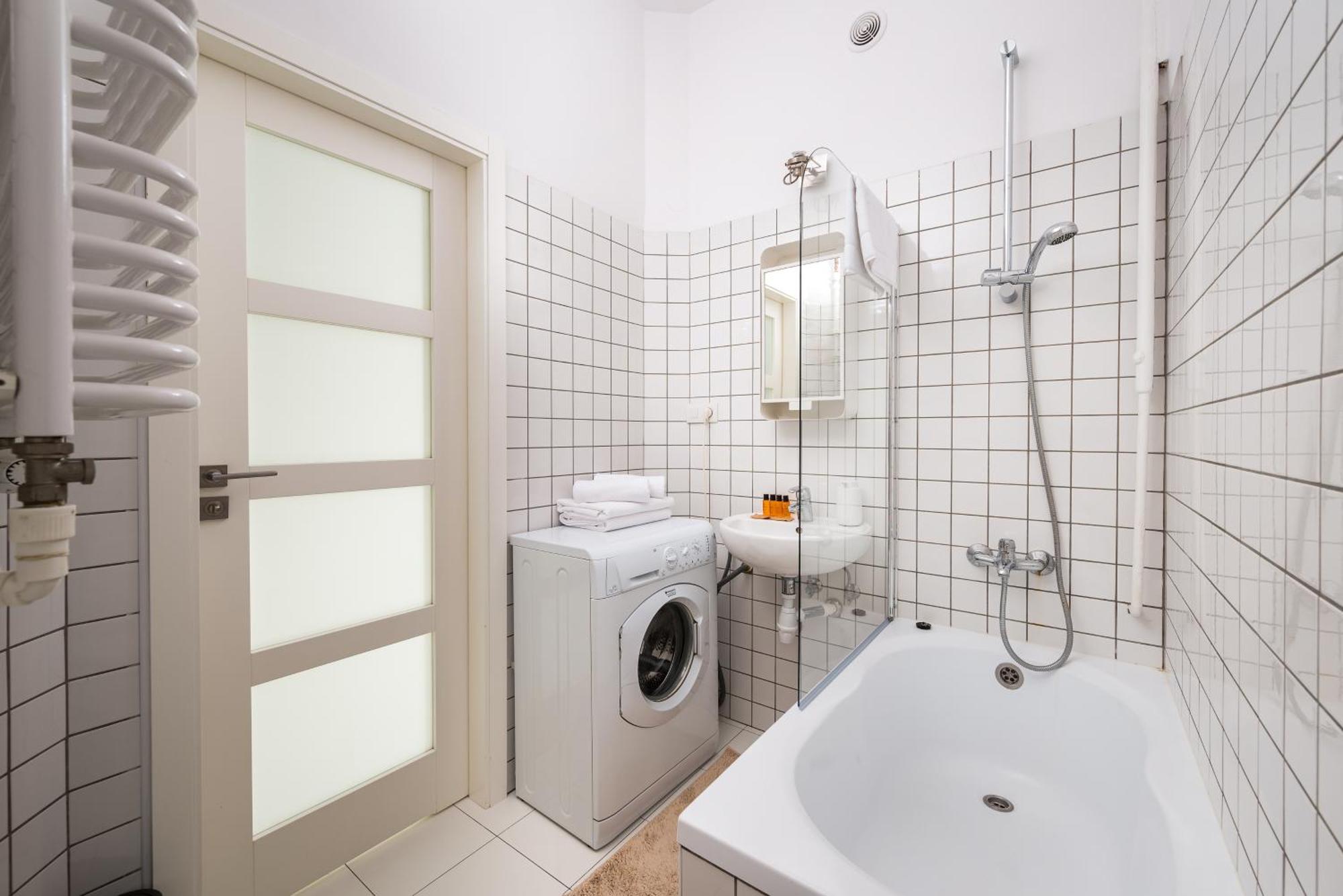 ורשה Wola Ratusz Homely Apartment מראה חיצוני תמונה